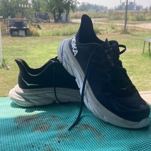 Hoka Clifton Women’s 10